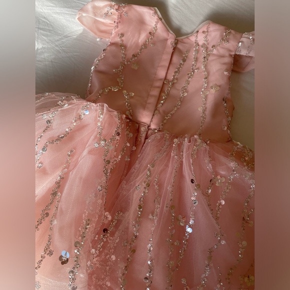 Girl size 4Y Pink Sequin Dress - Picture 9 of 14
